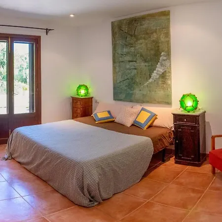 Salinas Family & Friends Villa